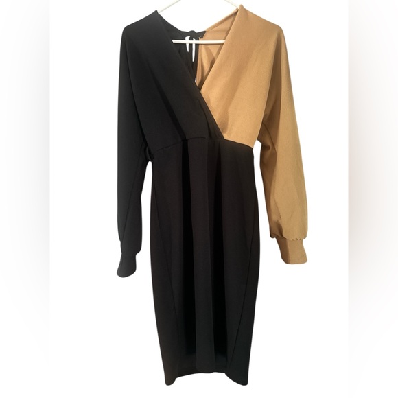 Tan and black dress - Picture 1 of 4